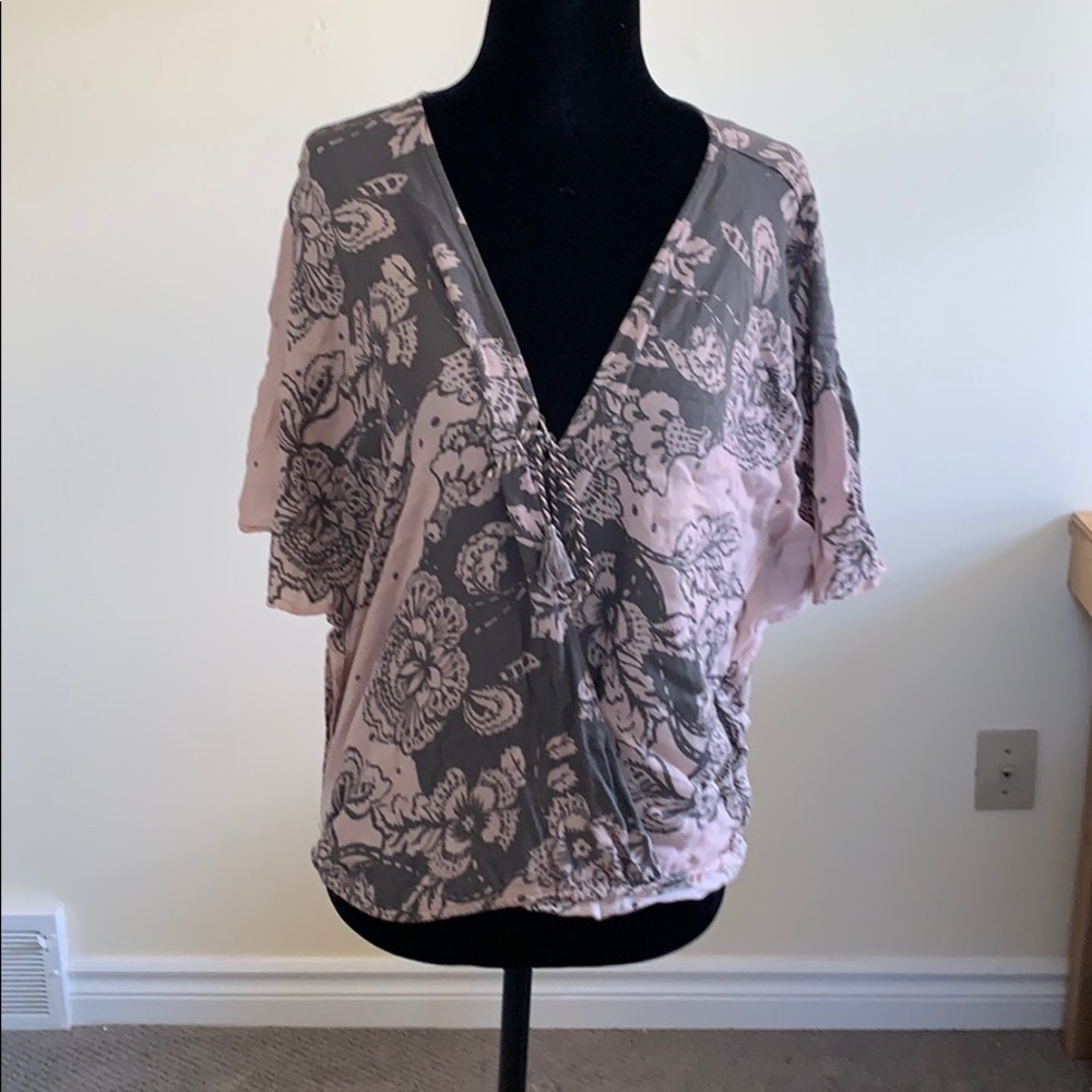LOVESTITCH Short Sleeve Top